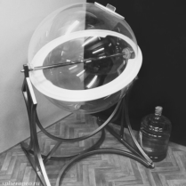 Напольный лототрон с вместительным сферическим барабаном объемом 260 литров